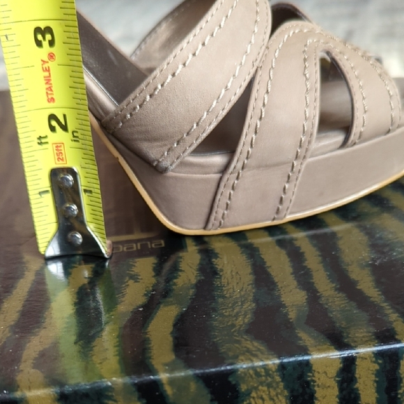 Moda Women's Beige Strappy Heels - Picture 9 of 9